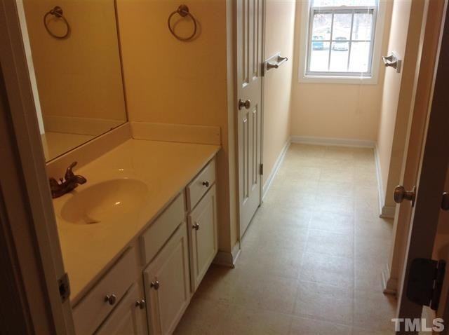 178 Green Dr - Photo 5 of 19