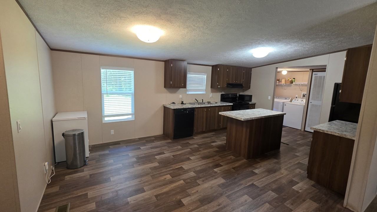 253 Gibbs Rd - Photo 2 of 11
