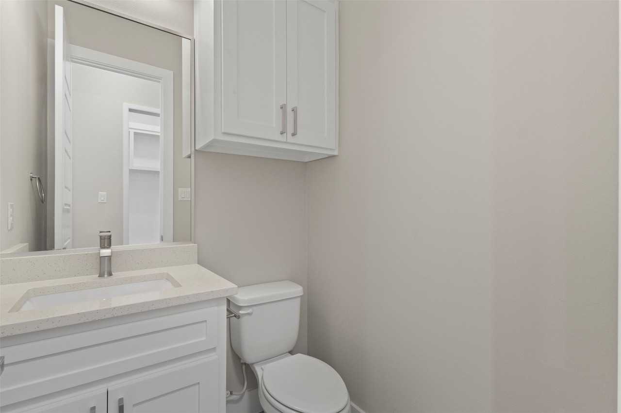 2811 Harston St - Photo 7 of 40