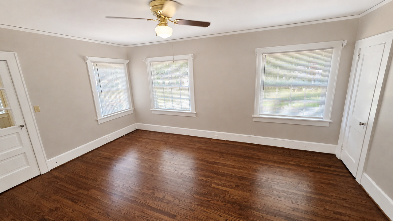 2031 Ridge Ave #2037 - Photo 3 of 8