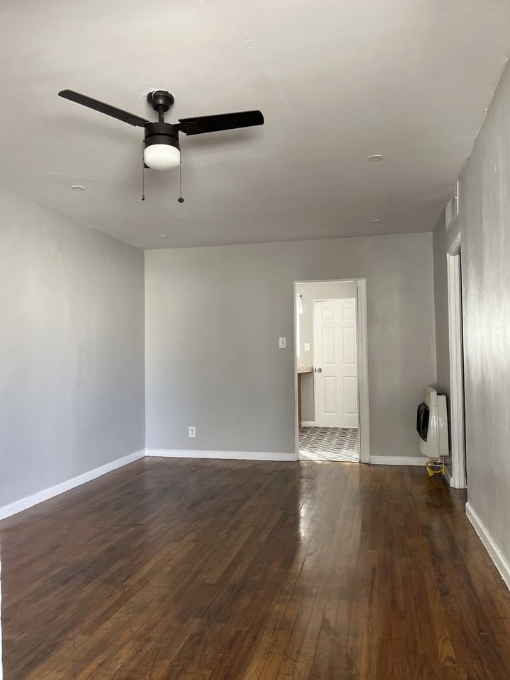 8170 Valley View Dr - Photo 3 of 9