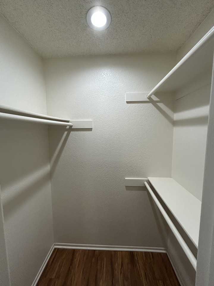 4605 32nd St #4611-04 - Photo 4 of 27
