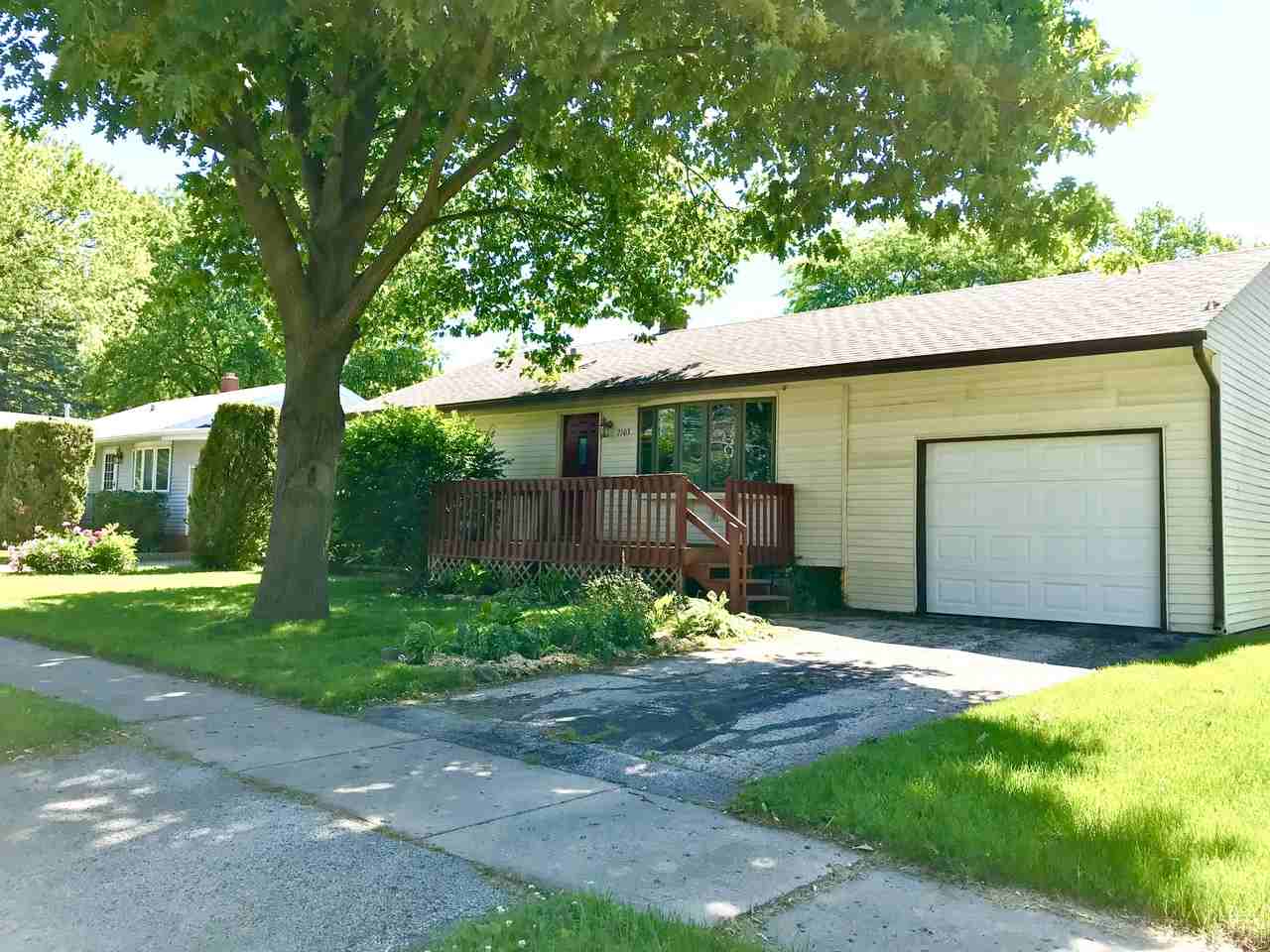 7103 Mildred Rd - Photo 2 of 32
