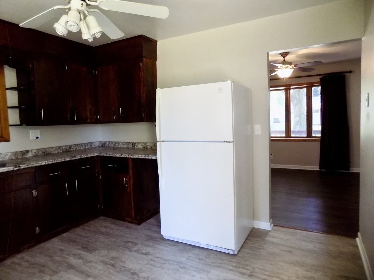 7103 Mildred Rd - Photo 6 of 32