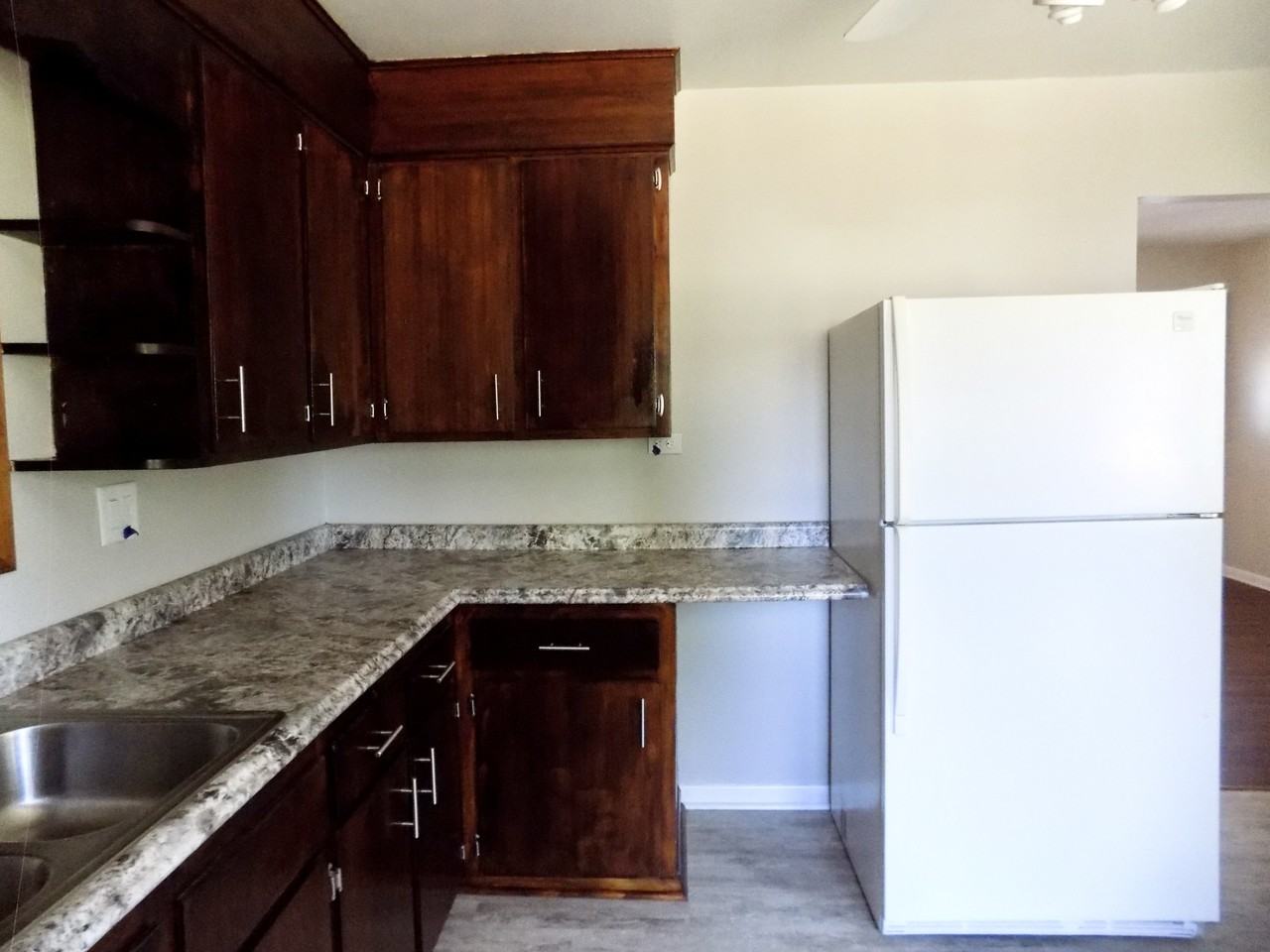 7103 Mildred Rd - Photo 7 of 32
