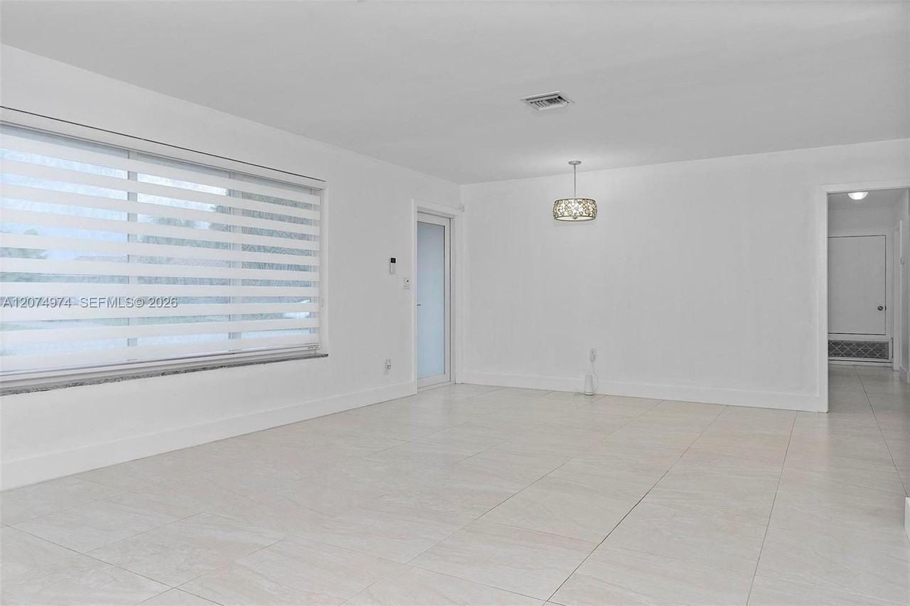 6304 Sw 93rd Pl - Photo 3 of 24