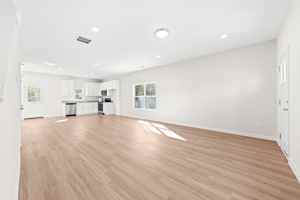 featured image of 612 W Lewis St