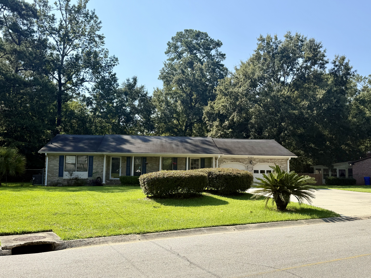 8364 Greenridge Rd - Photo 2 of 36