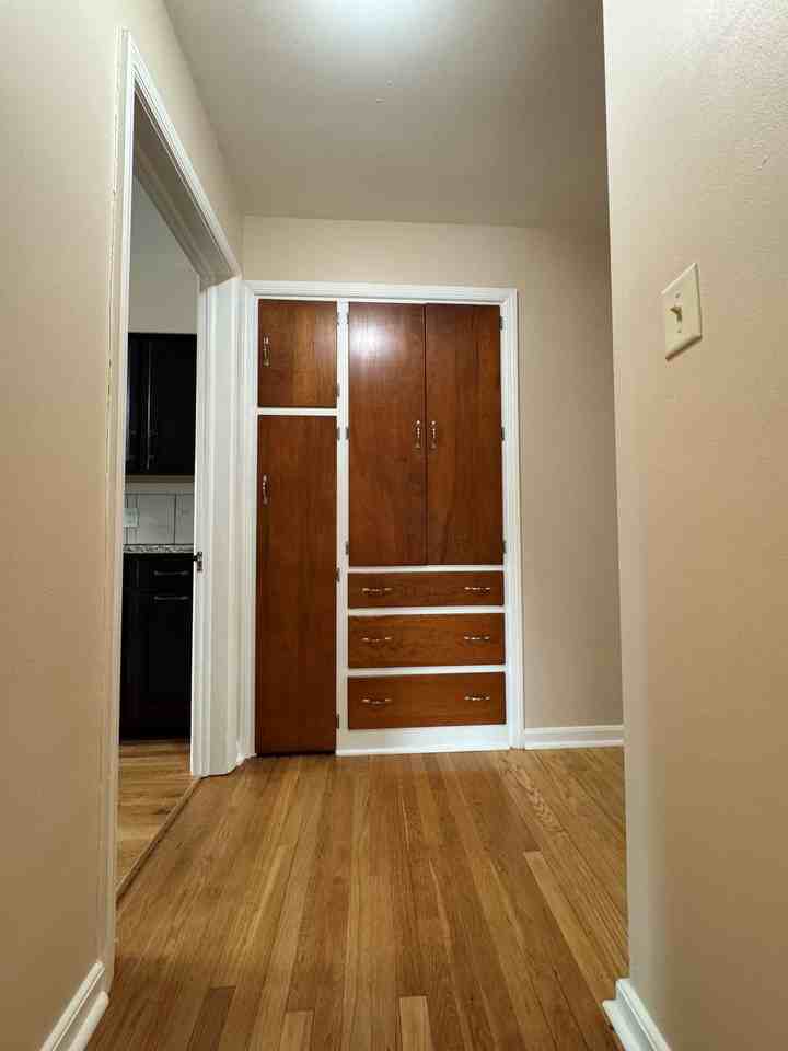 802 Kenwick Rd Apt D #D - Photo 5 of 15