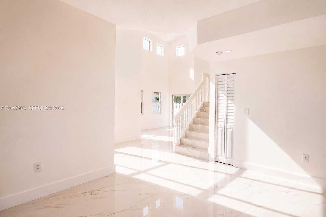15423 Sw 50th Ter - Photo 4 of 22