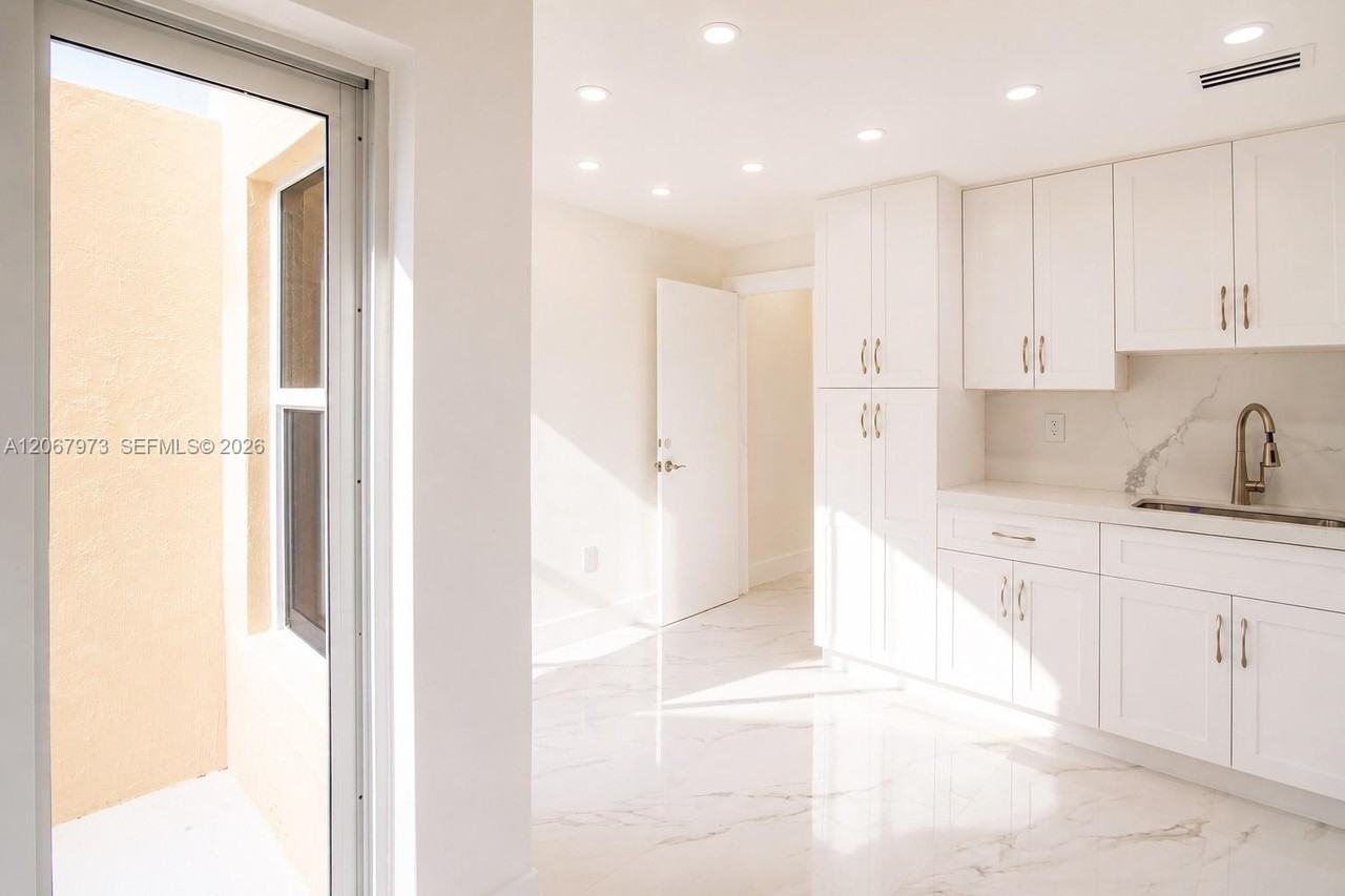 15423 Sw 50th Ter - Photo 6 of 22