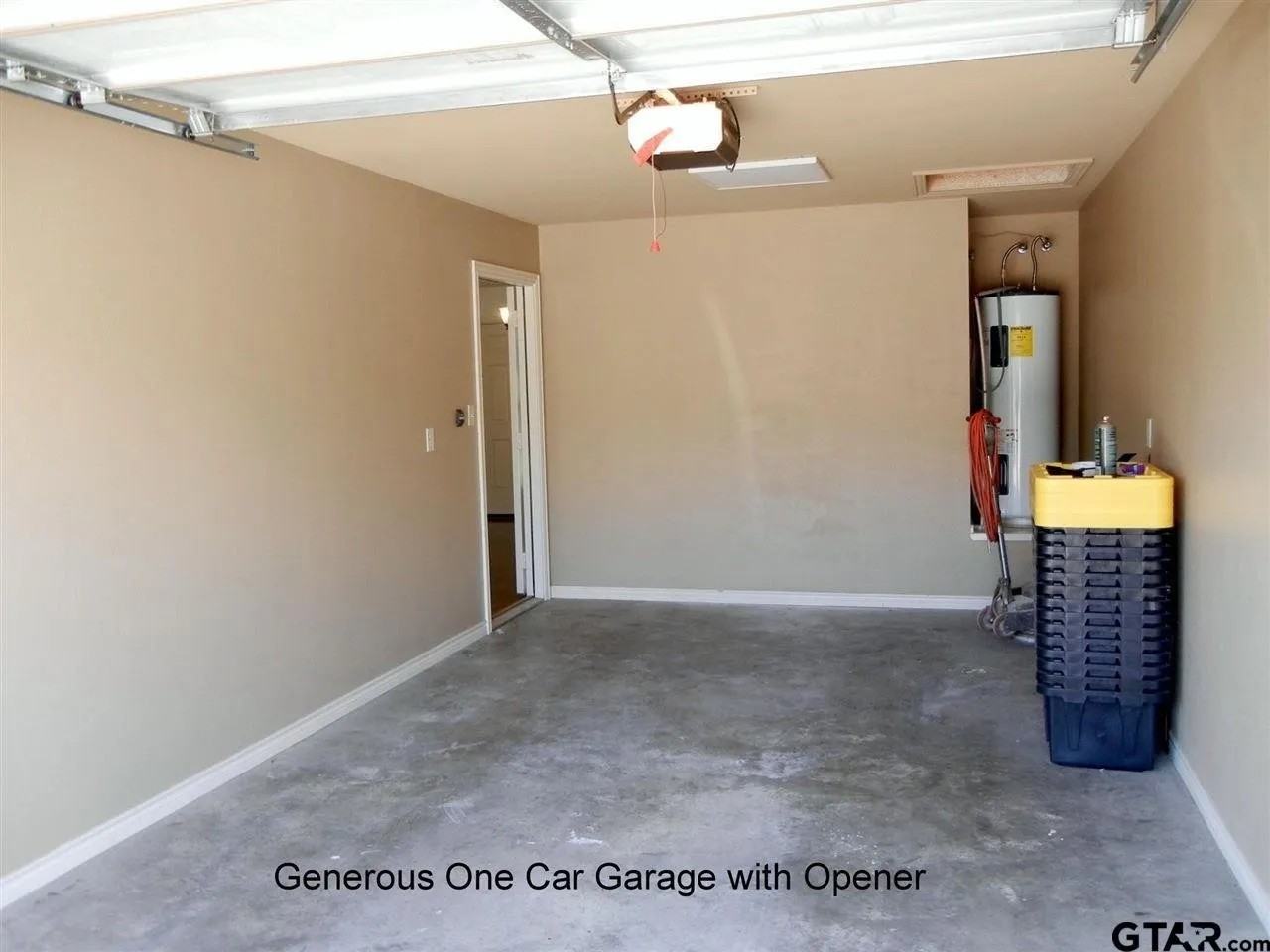 13361 Country Meadow Ln - Photo 3 of 12