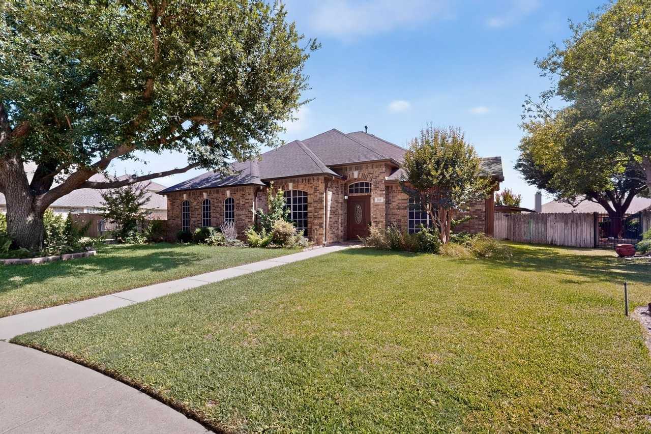 713 Mockingbird Ct - Photo 4 of 40