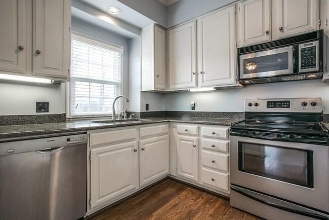 4419 Holland Ave #105 - Photo 7 of 10
