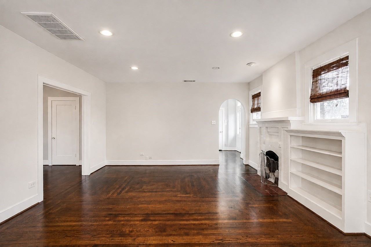 5911 Vanderbilt Ave - Photo 5 of 15