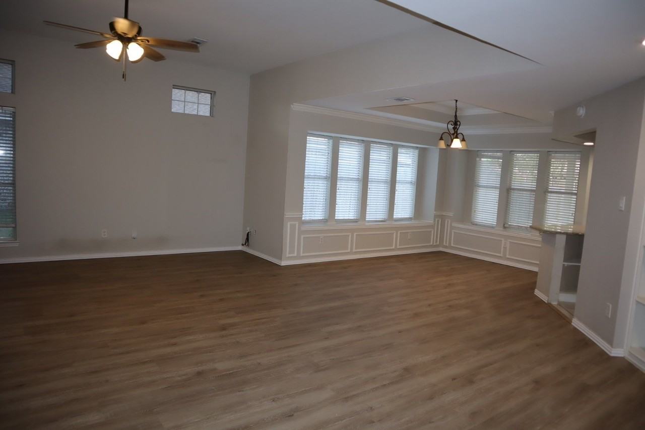 1512 River Hill Dr - Photo 2 of 15