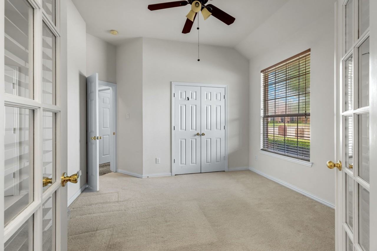 2600 Oakland Hills Dr - Photo 3 of 21