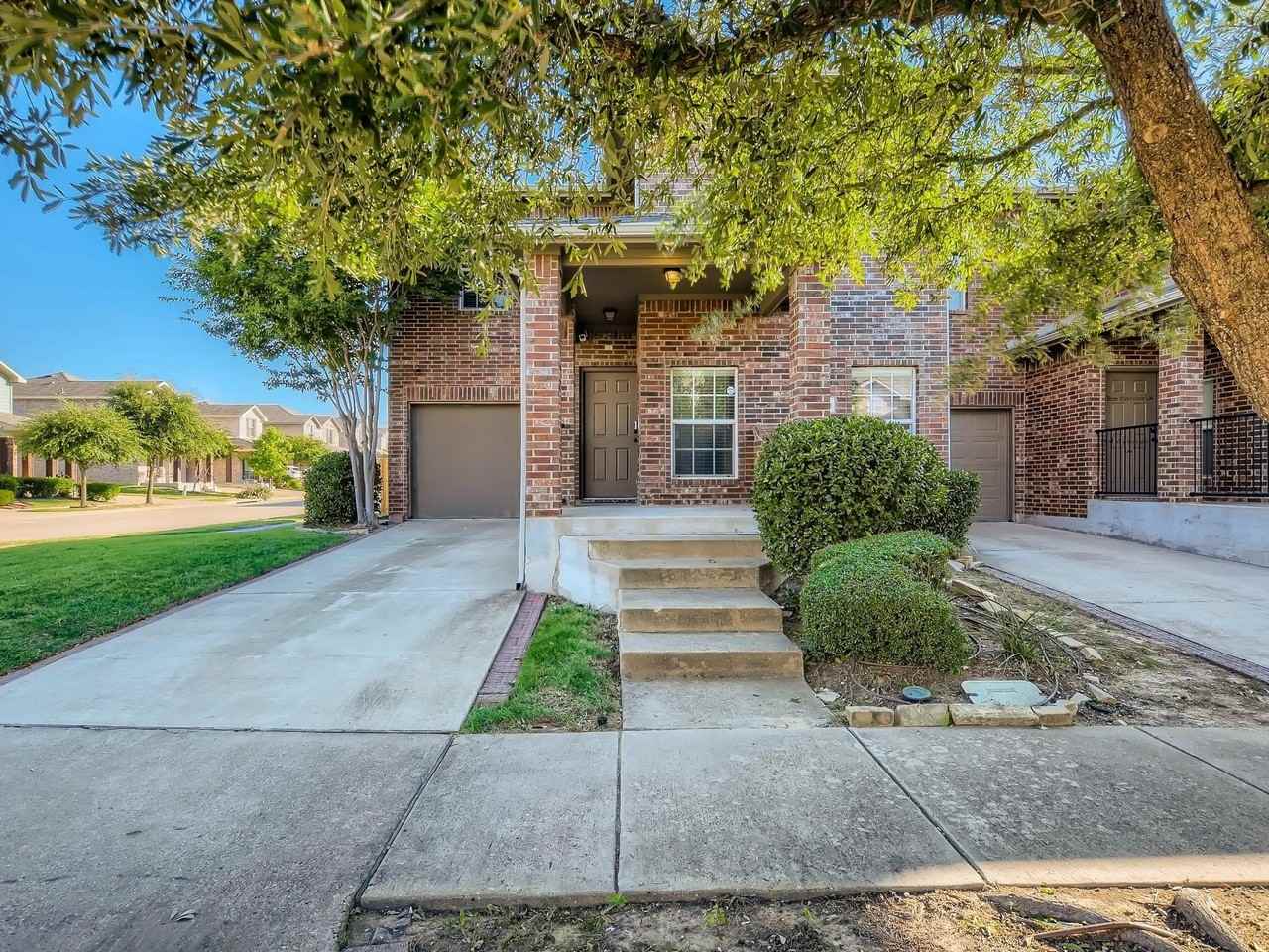 3500 Woodshire Ave - Photo 2 of 26