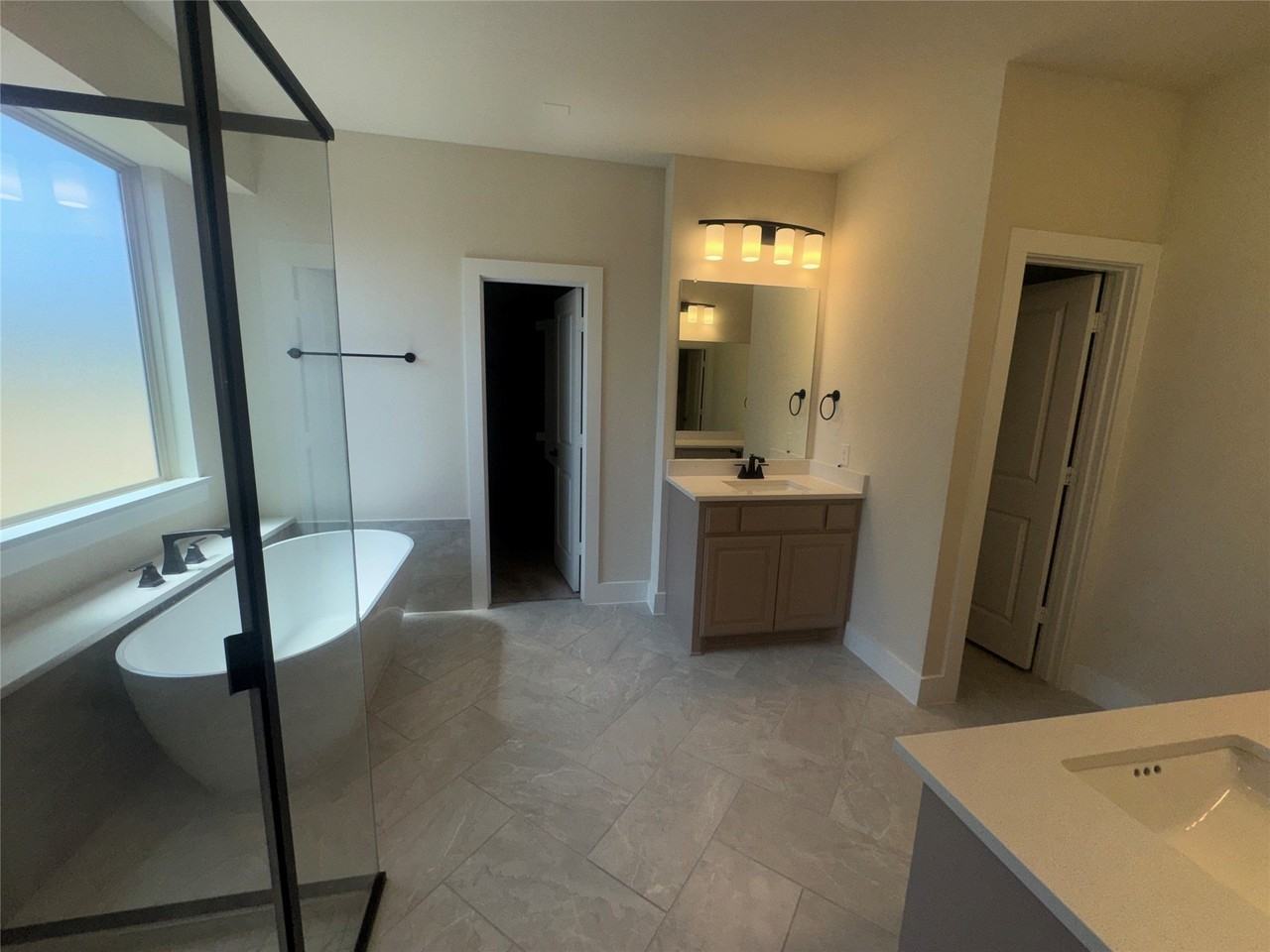1701 Shamrock Grn - Photo 4 of 21
