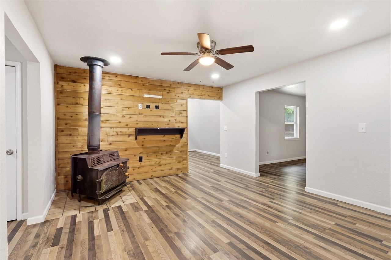 103 #A Calhoun Bend - Photo 5 of 32
