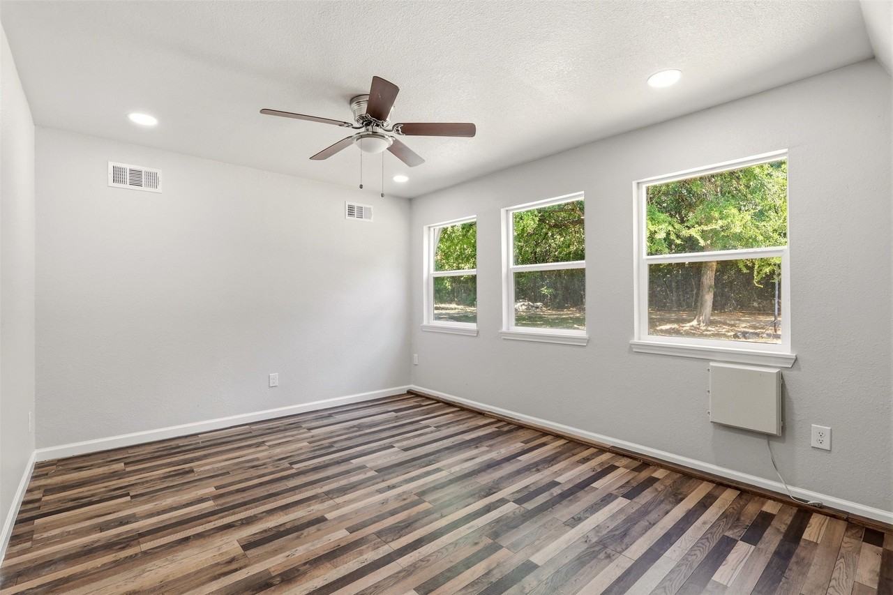 103 #A Calhoun Bend - Photo 7 of 32
