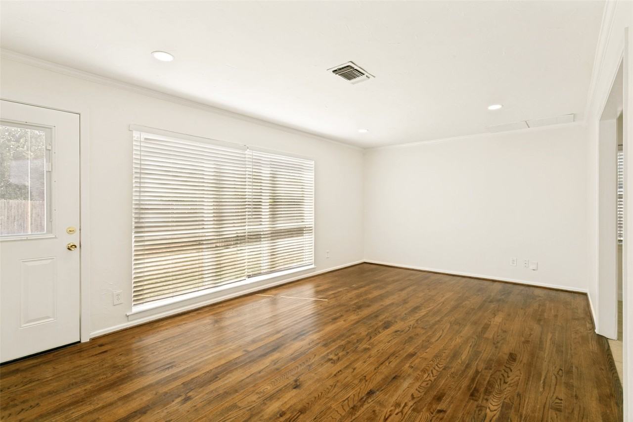 3612 Winston Rd - Photo 5 of 15