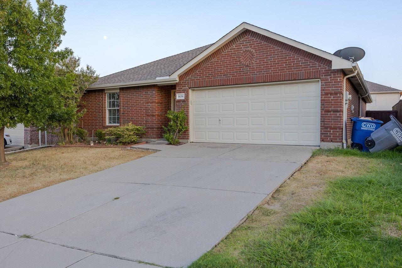 1436 Puerto Lago Dr - Photo 3 of 28