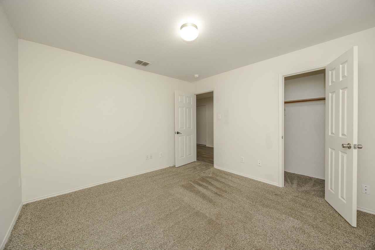 1436 Puerto Lago Dr - Photo 7 of 28