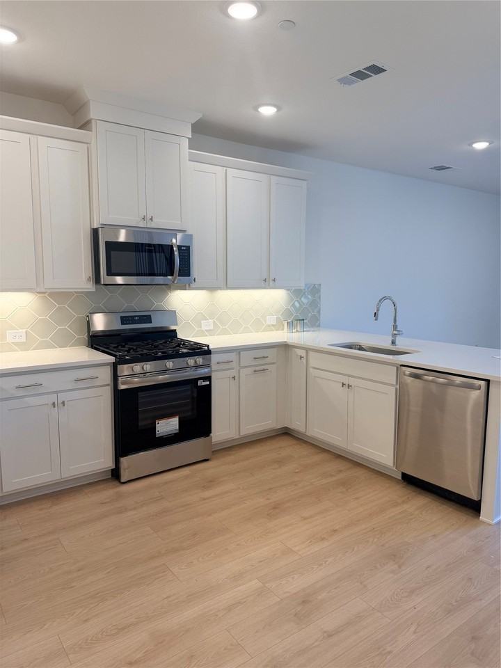 7328 Grant Ave - Photo 5 of 24