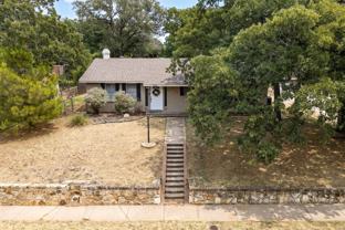 1006 N Lucas Dr - Photo 1 of 1