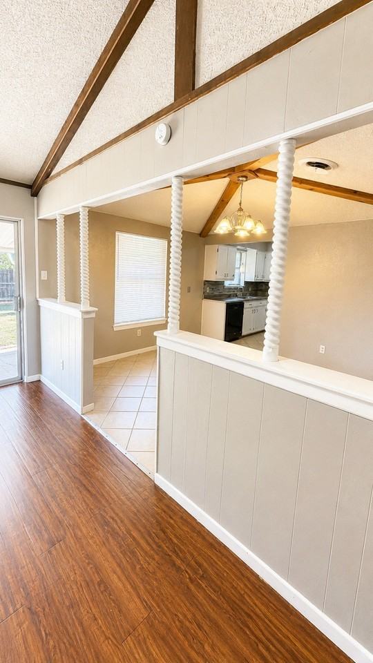 2026 Marsalis Dr - Photo 6 of 37