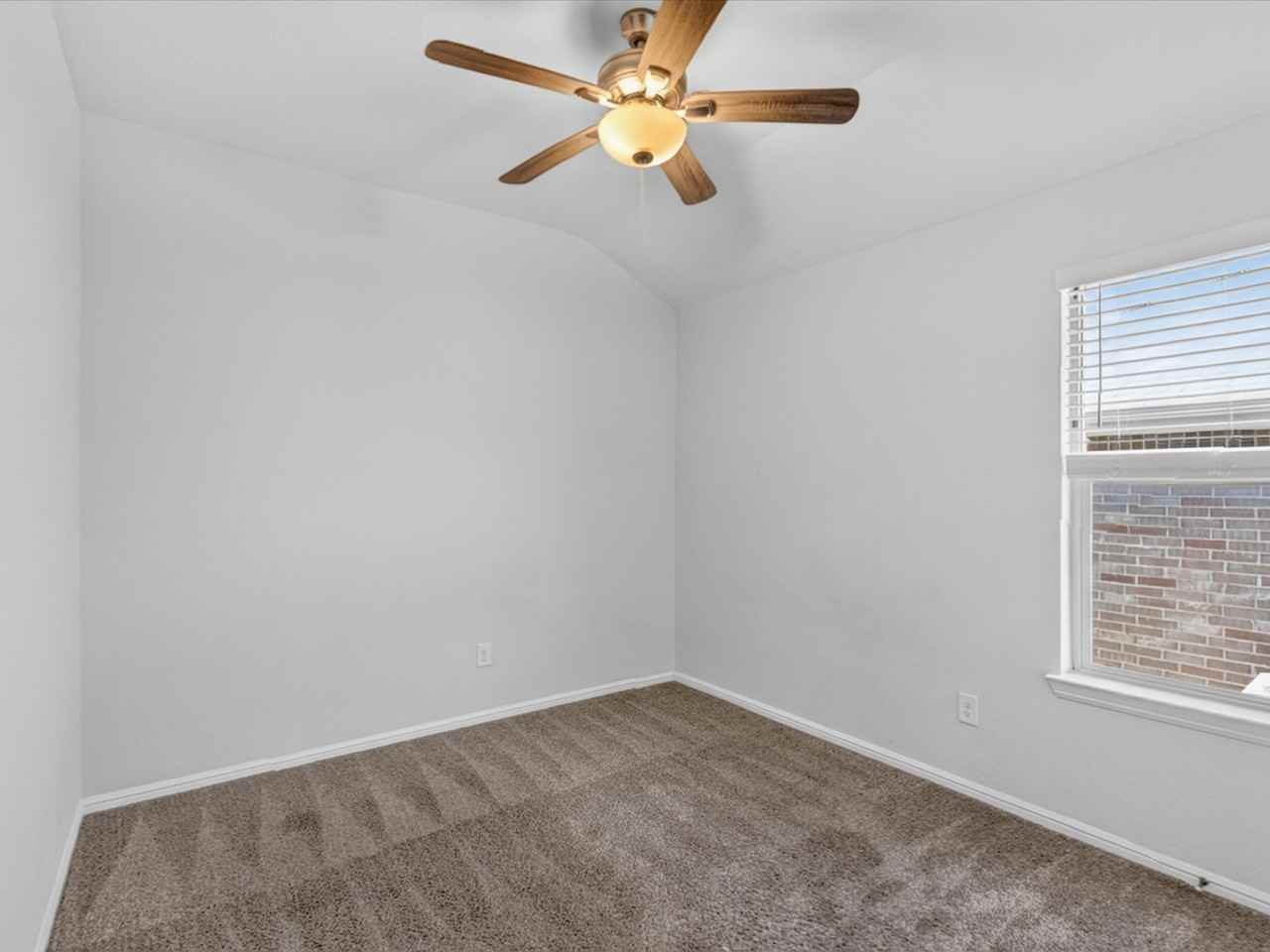2225 Blythwood Trl - Photo 7 of 31