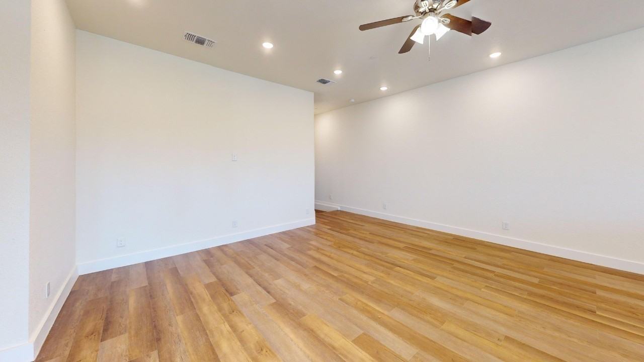 267 Mule Deer Mews - Photo 6 of 22