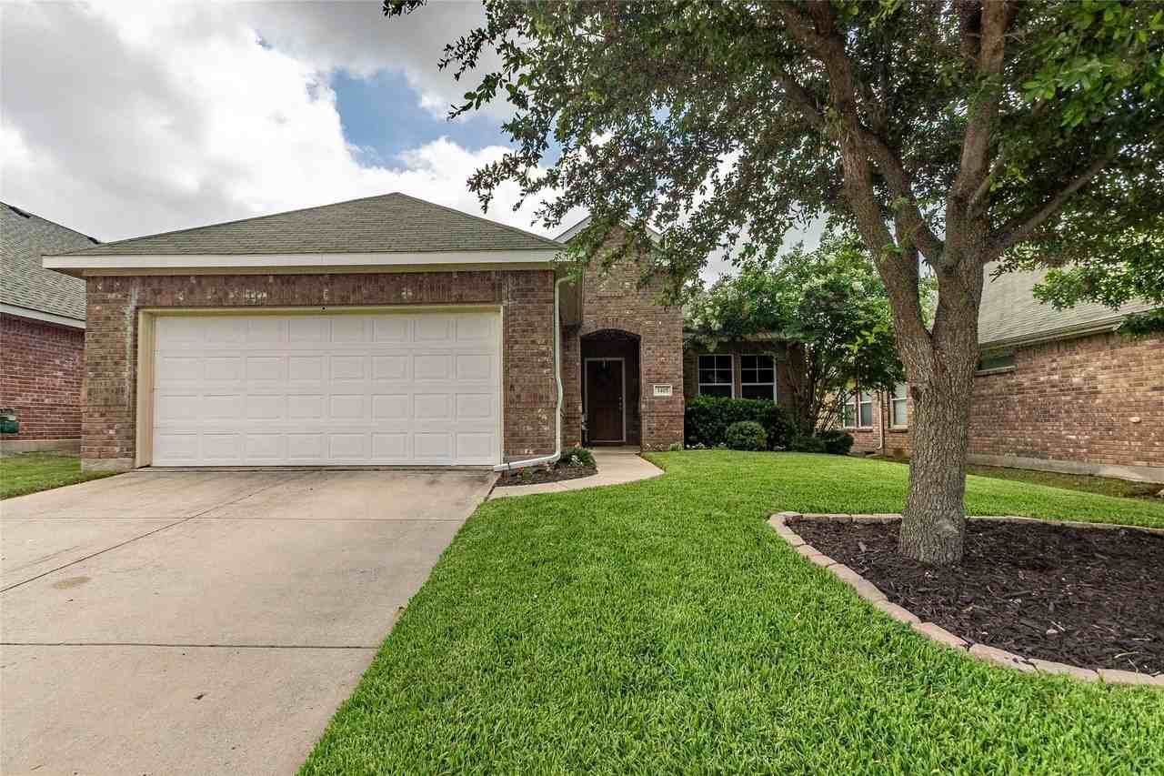 1405 Samantha Creek Dr - Photo 2 of 19