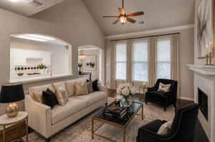 featured image of 29 Chimney Rock Dr
