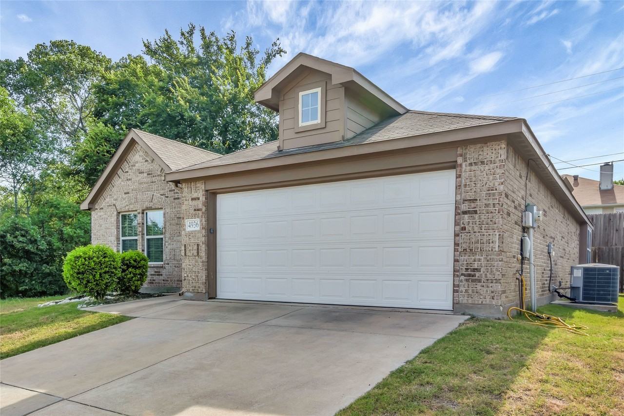 4936 Lemon Grove Dr - Photo 3 of 29