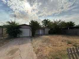 featured image of 917 N Danville Dr