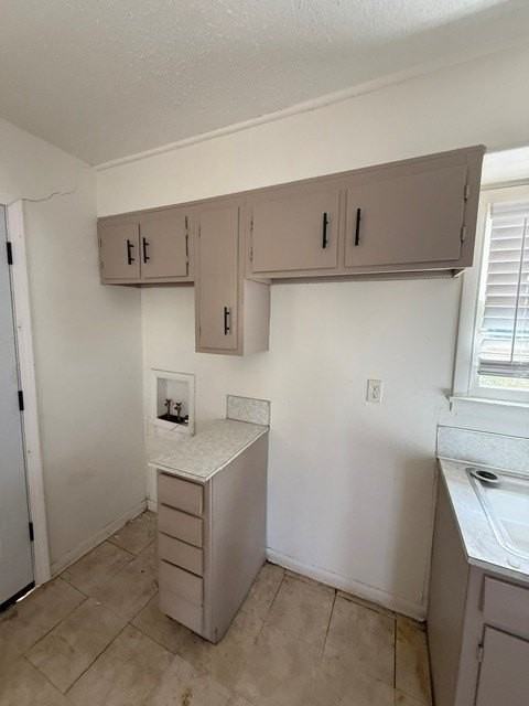 917 N Danville Dr - Photo 4 of 11