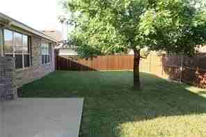 483 Forest Ln - Photo 4 of 16
