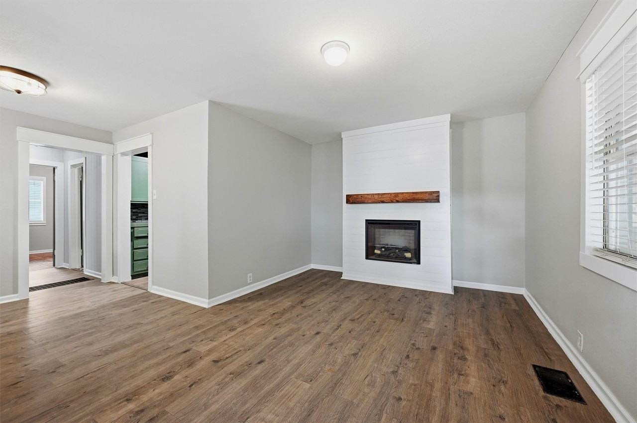 920 S Lee Ave - Photo 4 of 20