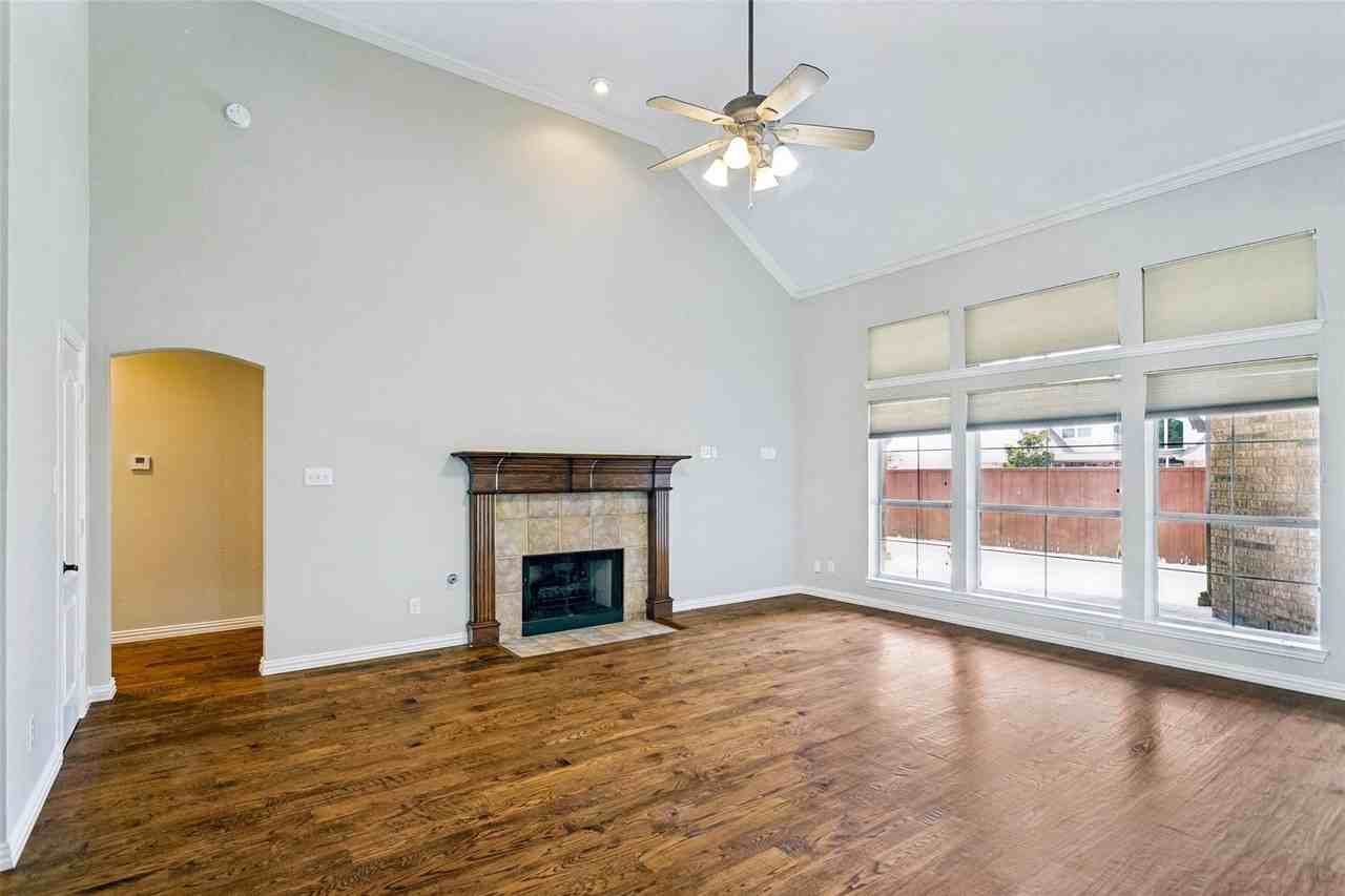 2208 Scenic Dr - Photo 7 of 36