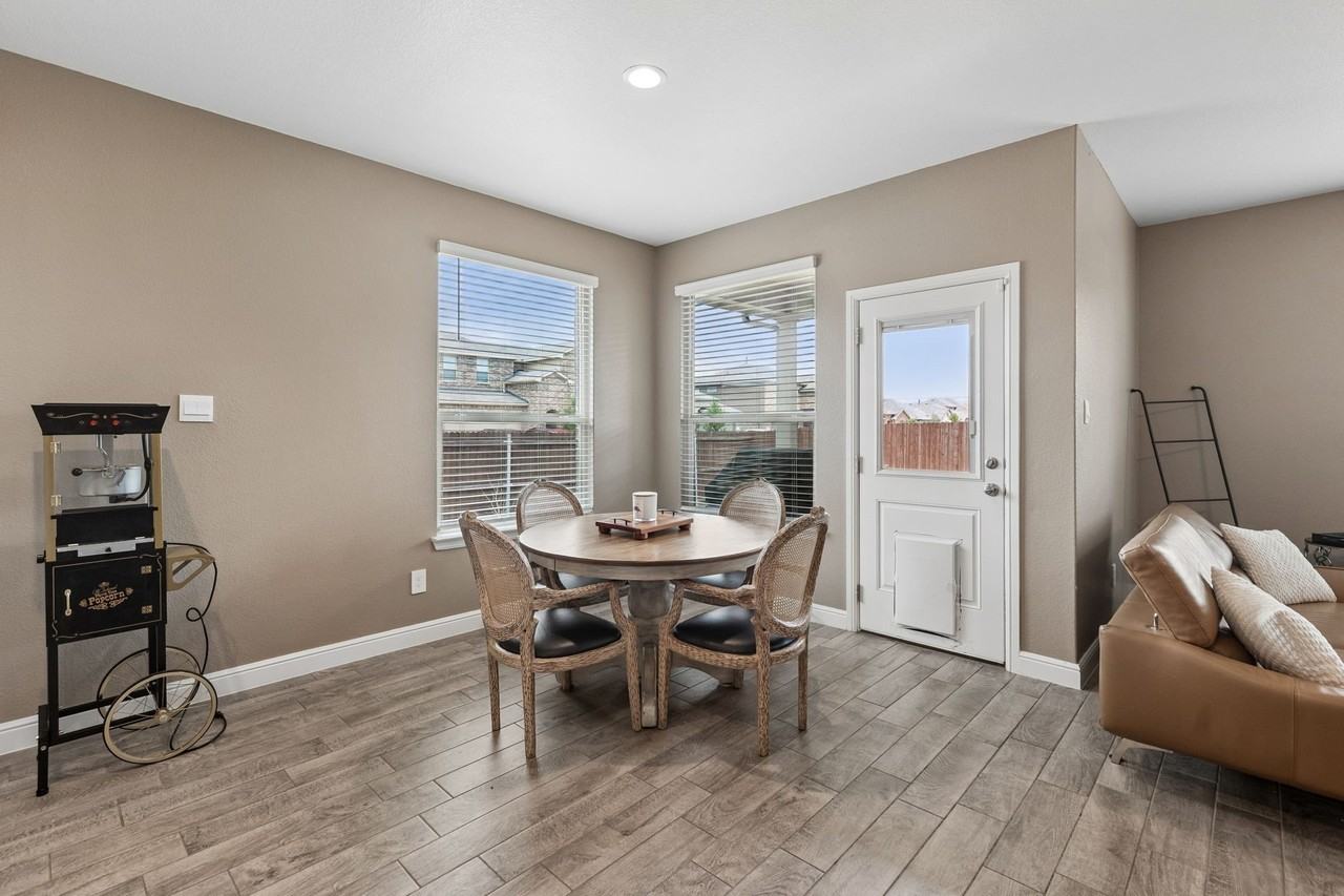 15512 Putney Way - Photo 7 of 26