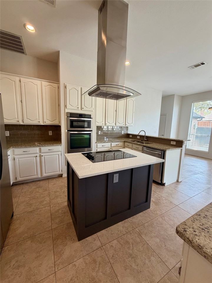 719 Parkway Blvd - Photo 6 of 15
