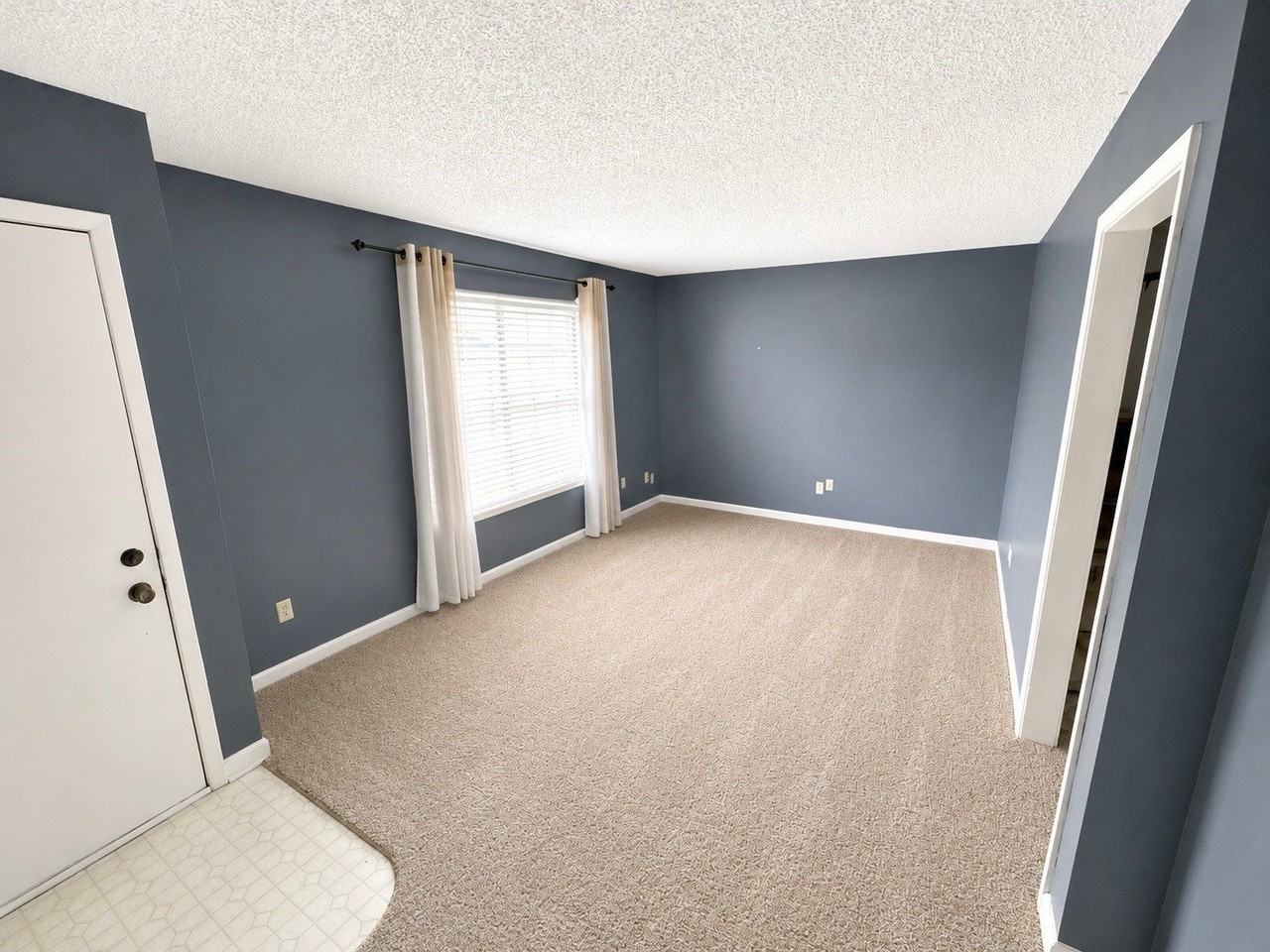 315 John Wesley Blvd - Photo 2 of 7