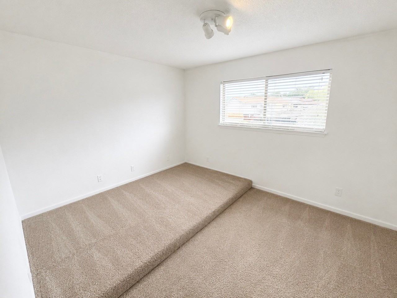 315 John Wesley Blvd - Photo 7 of 7
