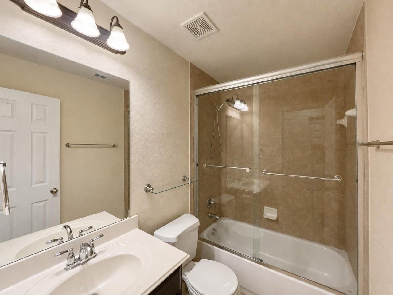 304 Blythe Bridge Dr - Photo 2 of 17