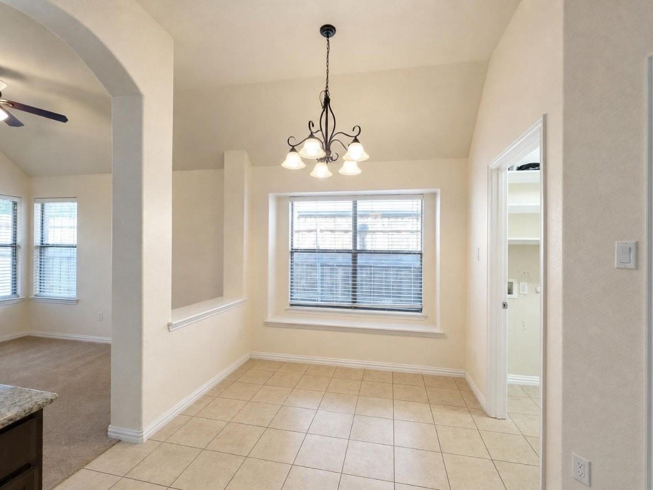 304 Blythe Bridge Dr - Photo 6 of 17