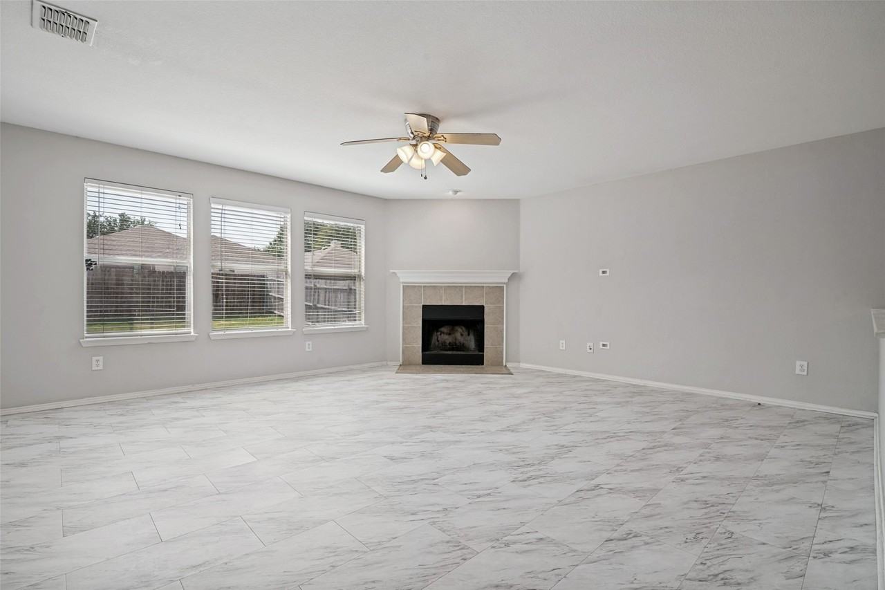 1012 Valera Rd - Photo 5 of 24