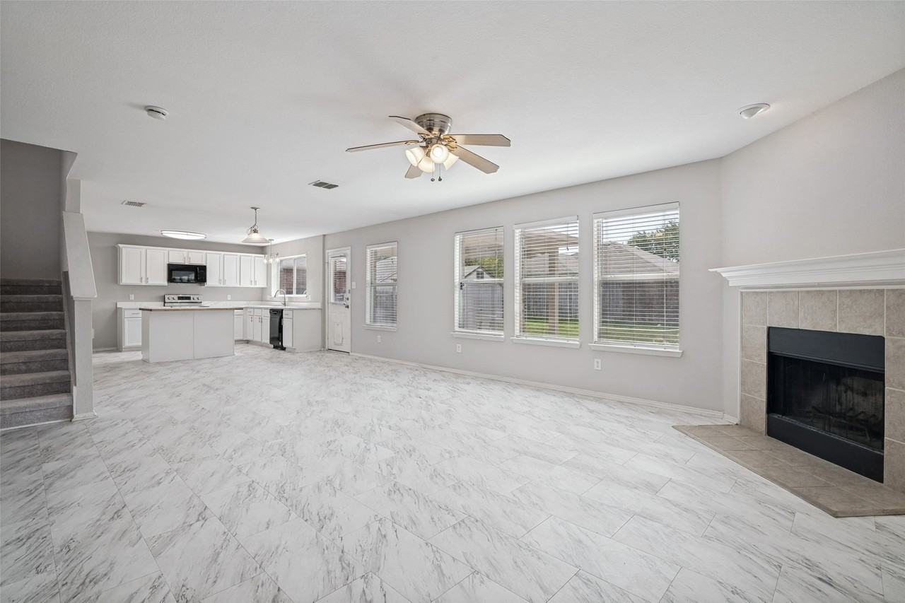 1012 Valera Rd - Photo 6 of 24