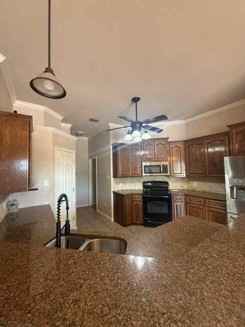 118 Divide Ave - Photo 6 of 25